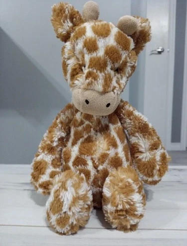 Jellycat Medium Bashful Giraffe Authentic 10" Soft Plush Retired