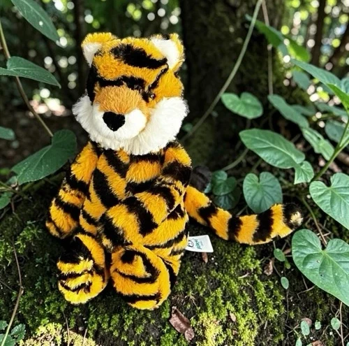 Jellycat SMALL (7 inches) Bashful Tiger Retired Rare HTF - EUC Lovey